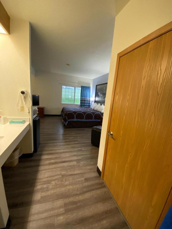Super 8 By Wyndham Ida Grove Hotel Luaran gambar
